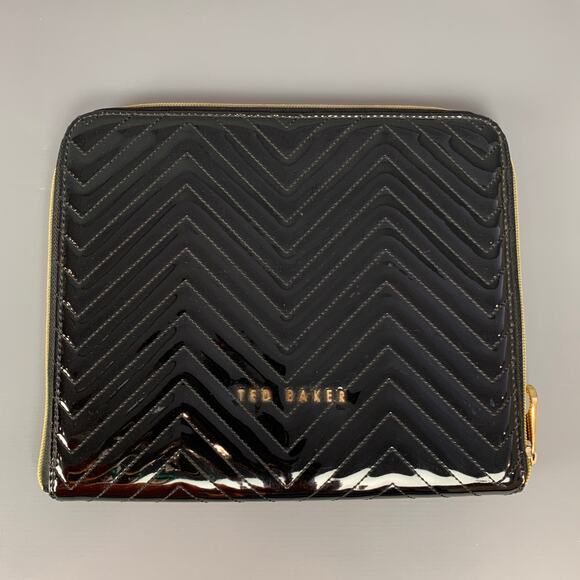 TED BAKER Black Quilted PVC Zip Up Envelope - Picture 1 of 4